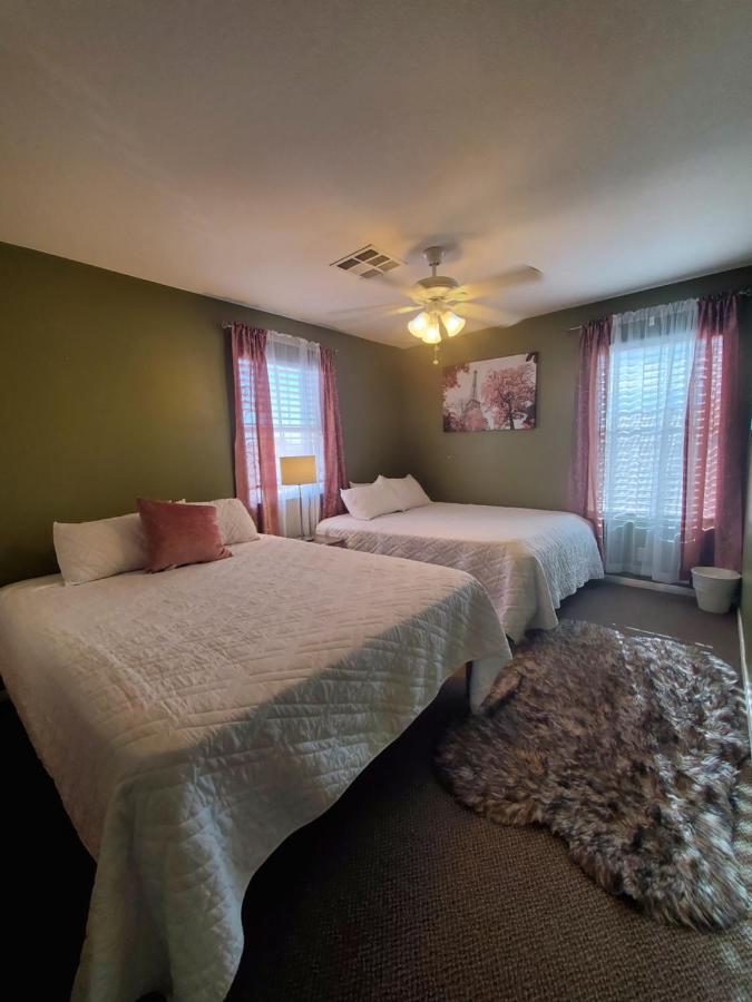 Grant'S Family Home, Sleeps 16 Guests 라스베이거스 외부 사진