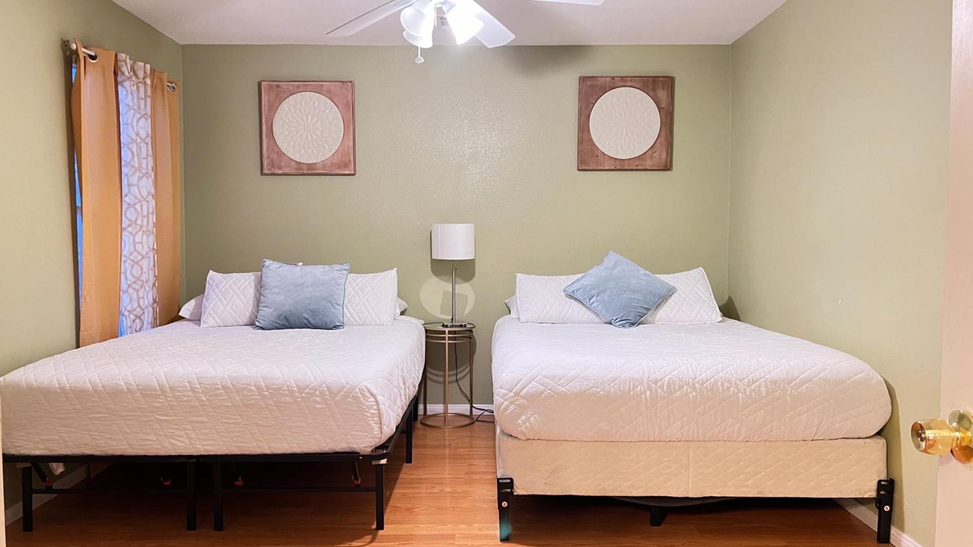Grant'S Family Home, Sleeps 16 Guests 라스베이거스 외부 사진